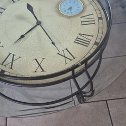 Howard Miller Coffee Table Clock Vintage Antique 