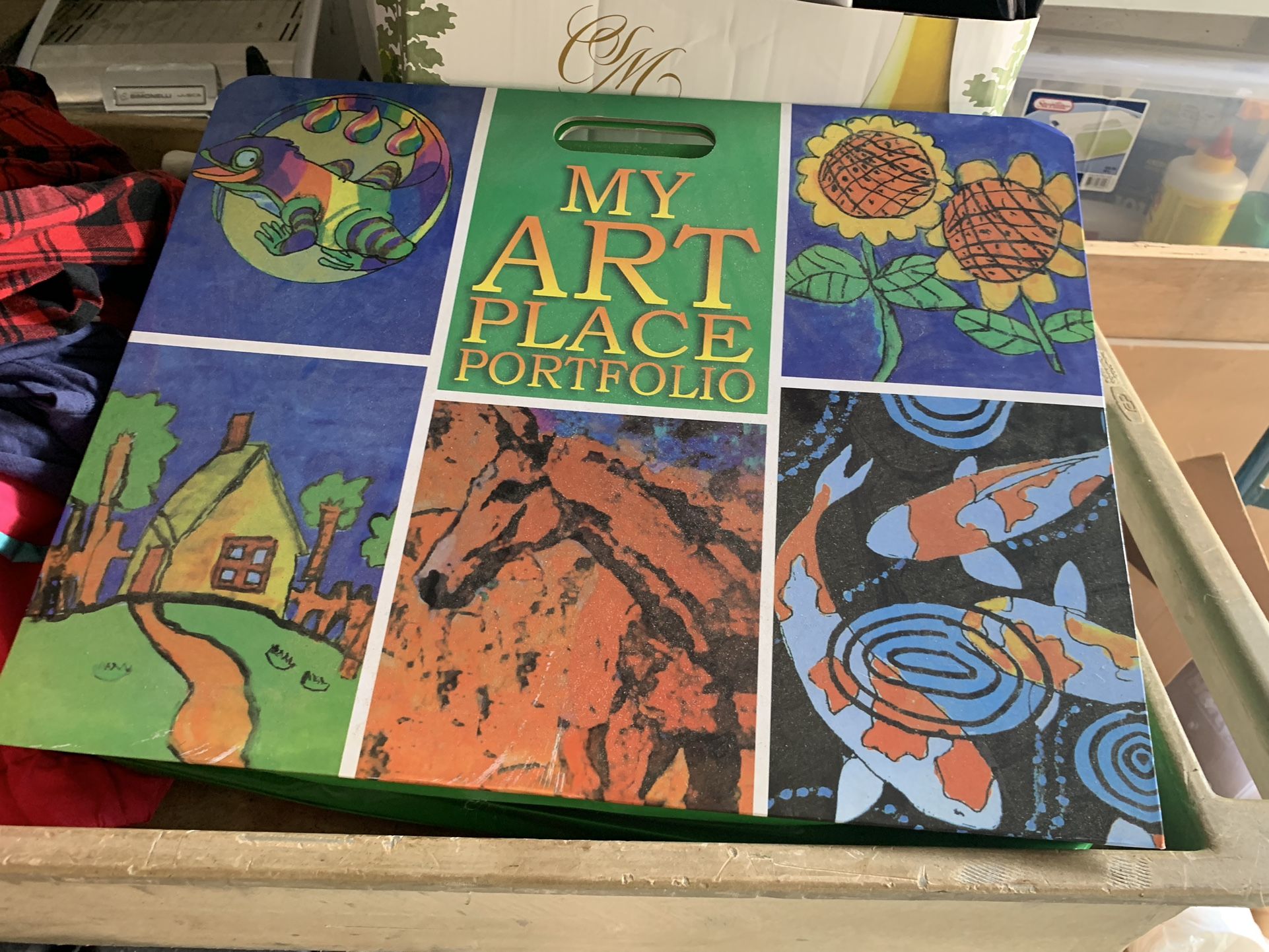 New ART Divider & Wood Easel