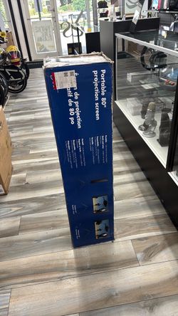 Portable Projection Screen