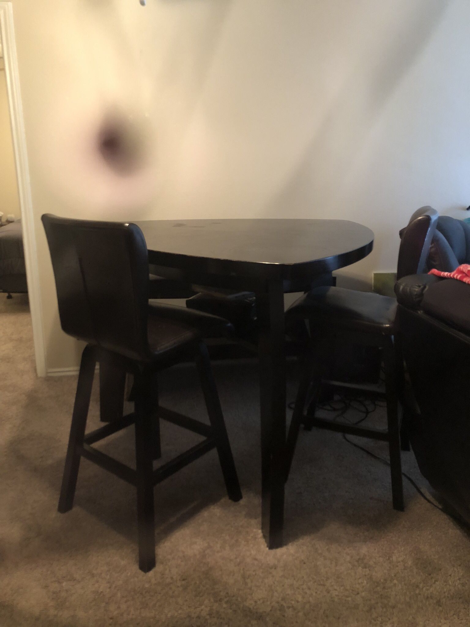 Dinner/Breakfast Table