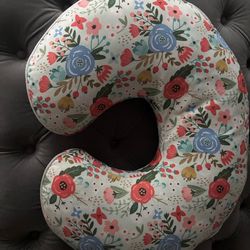 Boppy pillow