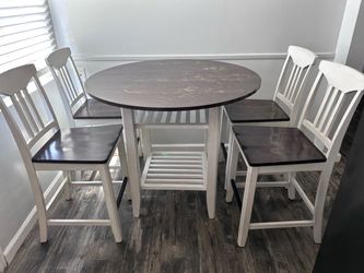 Round Kitchen Table