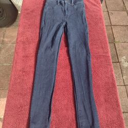 American Eagle Outfitters Super High Rise Jegging super super Stretch SZ 2 tall