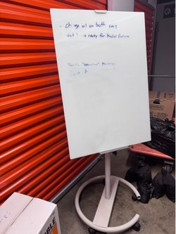Dry erase board