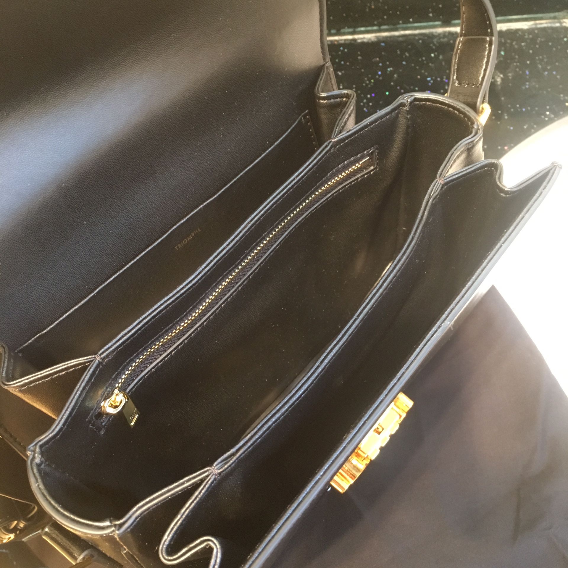 CELINE MEDIUM TRIOMPHE BELT IN TAURILLON LEATHER BLACK for Sale in Lake  Forest, CA - OfferUp