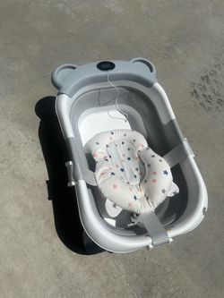Baby collapsible bathtub