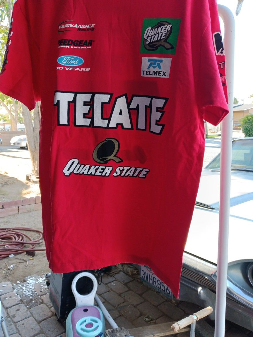 T Shirt Size Large Never Wear Good Condition New