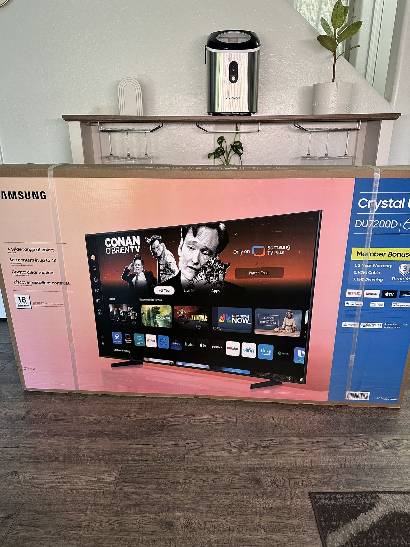 Samsung 65” Crystal UHD Tv