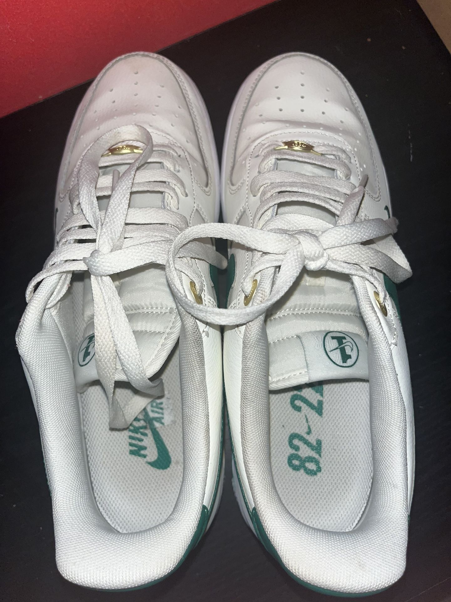 40th Anniversary Air Force 1 LV8 Size 11 for Sale in Marysville, WA -  OfferUp