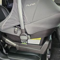 Nuna Pipa Lite Car Seat
