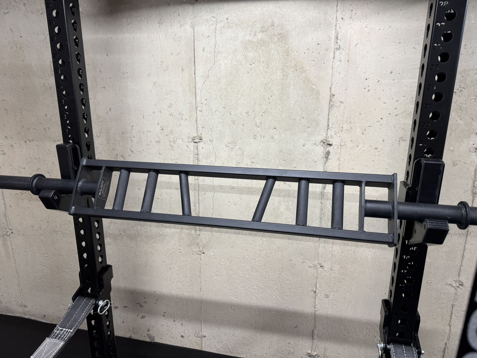 Body-Solid OMG86 Olympic Multi-Grip Bar