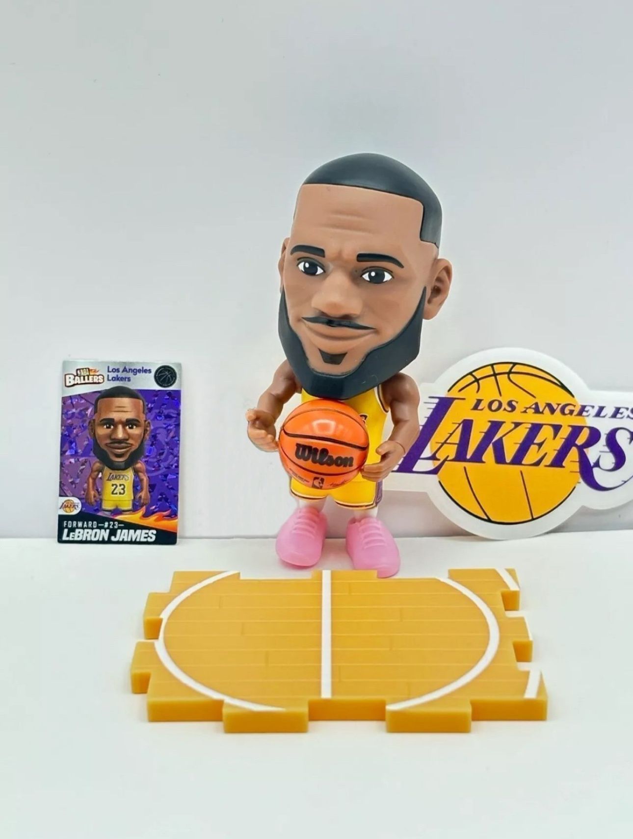 Lebron James Zuru Mini Brands 5 Surprise NBA Ballers