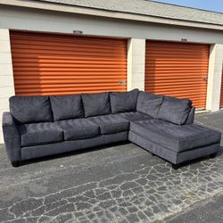 Beautiful Dark Blue Broyhill Sectional Sofa - FREE DELIVERY 