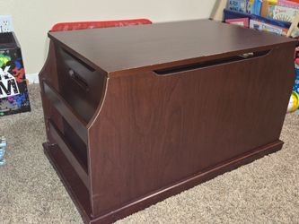 Children's Toy Box