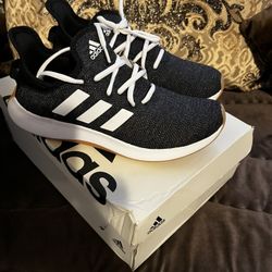 New adidas ladies sneakers size 8