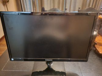 22" Samsung HDTV or Gaming Monitor