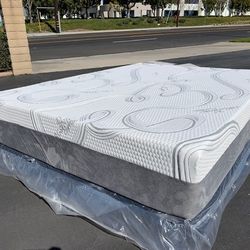 Cal King Organic Cool Gel Memory Foam!!
