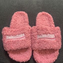 Balenciaga Slides 
