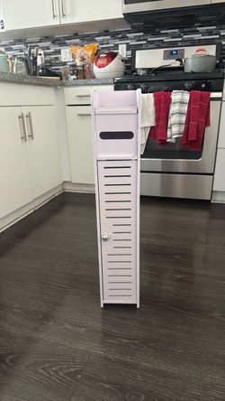 Bathroom storage cabinet