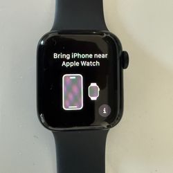 Apple Watch SE 40mm Aluminum Case 