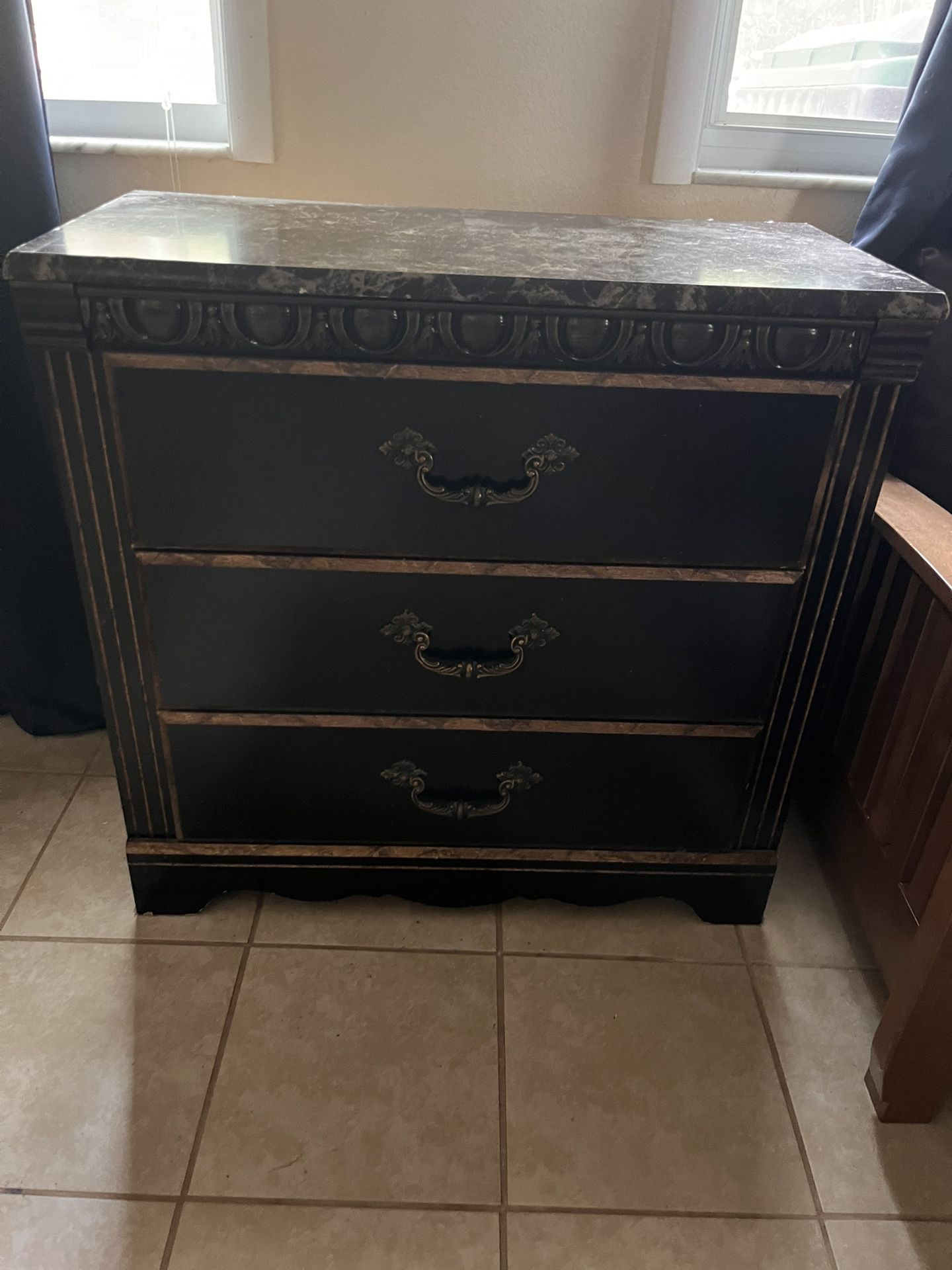 Small Chest Of Drawers $25