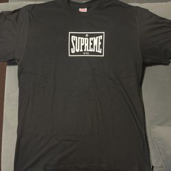 Supreme Warm Up T-shirt Size Large