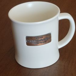 2010 Starbucks commemorative coffee cup mug copper insert label tag 
16oz. Perfect shape. Perfect shape, no chips or crack. It is 4" tall, 
weight 16o