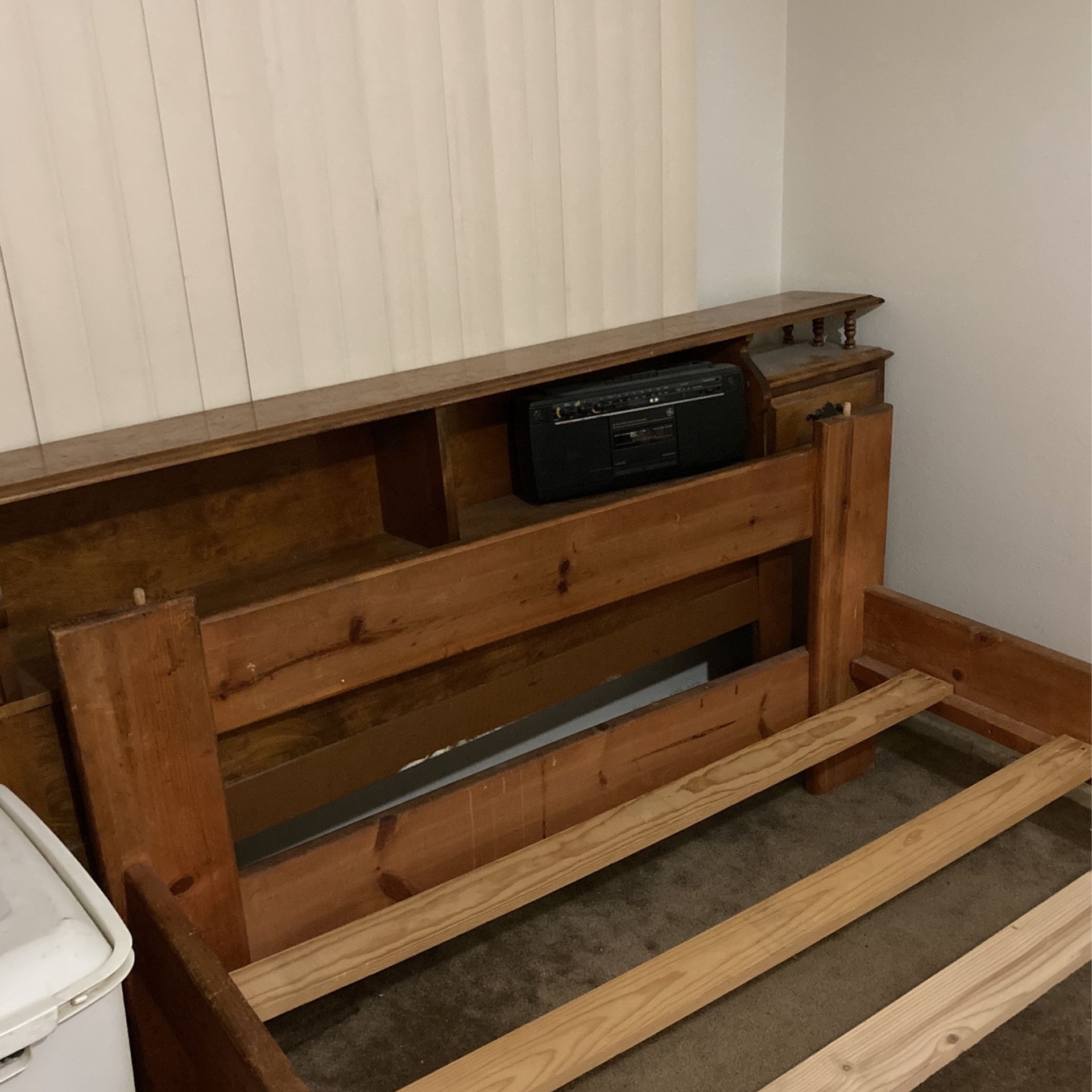 California King Headboard for Sale in Anaheim, CA OfferUp