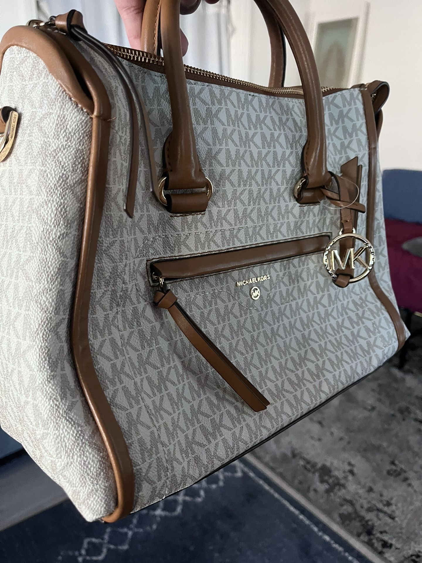 Michael Kors Medium Satchel 
