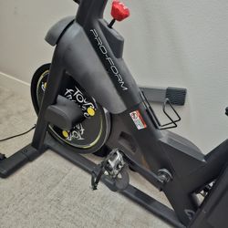 Tour De France Pro Form Stationary Exercise Bike  Obo