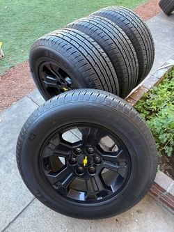Chevy Silverado wheels goss black wheels