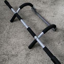 Doorway Pull-Up Bar