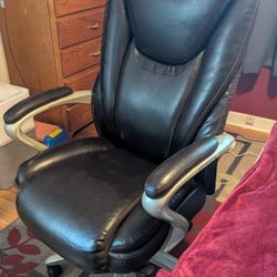 Serta® iComfort i6000 Big & Tall Ergonomic Bonded Leather High-Back Executive Office Chair, Brown/Silver