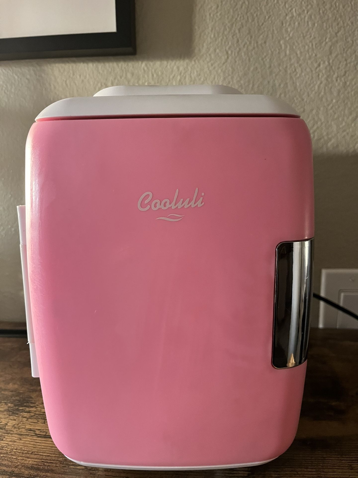 Cooluli fuchsia Portable Mini Fridge