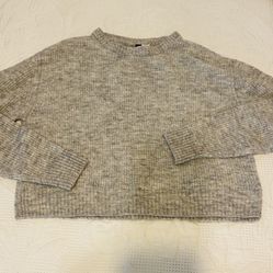 H&M Womens Crop Sweater Gray Size M