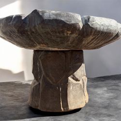 Stone bird feeder (free delivery 20 mins out)