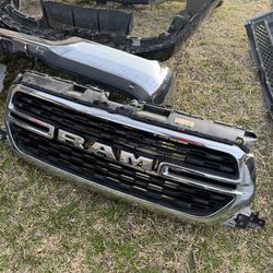 2019-2024 DODGE RAM1500  GRILLE