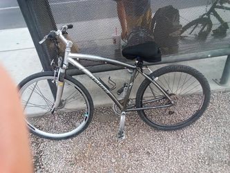 Specialized Crossroads 26 Inch Mountain Bike