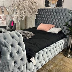 King Queen size bed frame with TV lift and Fireplace in built