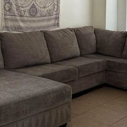 Beautiful Grey U Shape Sectional 