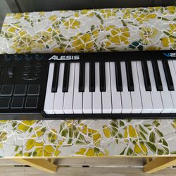 Alexis V-25 USB Midi Keyboard