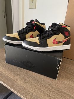 AIR JORDAN 1 MID SE Size 5.5