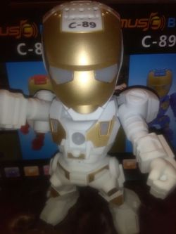 Bluetooth speaker sd card slot usb flash drive fm radio