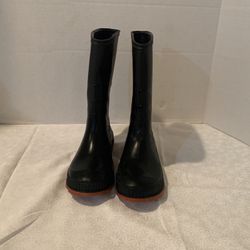 Snow proof boots