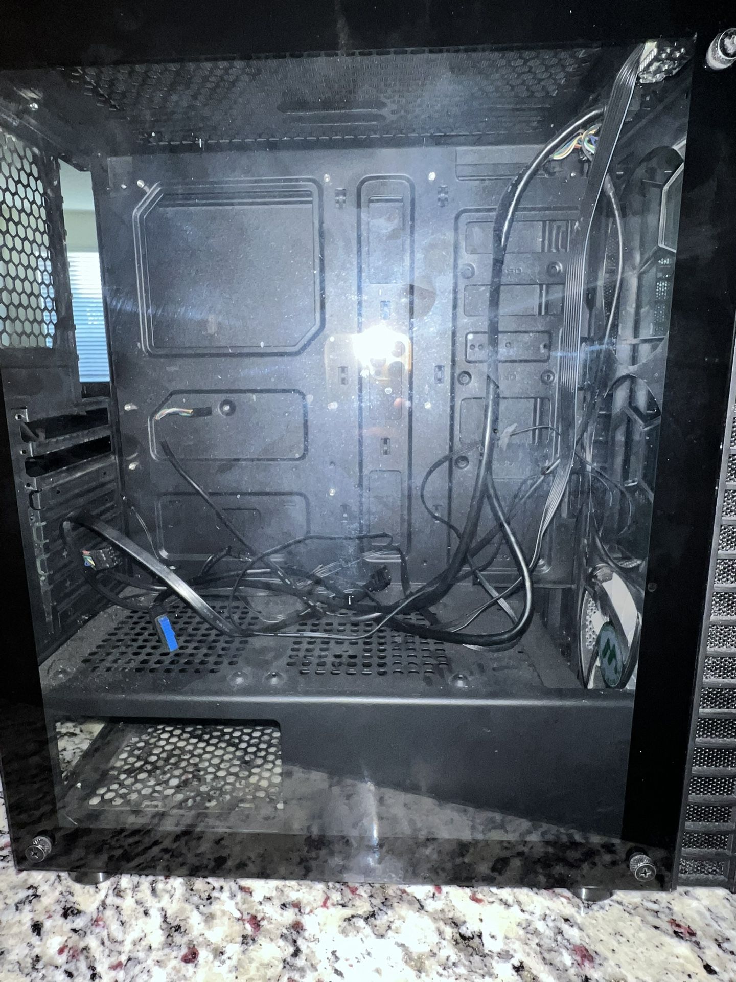 Black PC Mid Tower Case