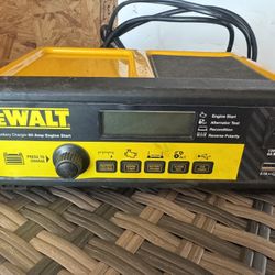 Dewalt 30 Amp Battery Charger 