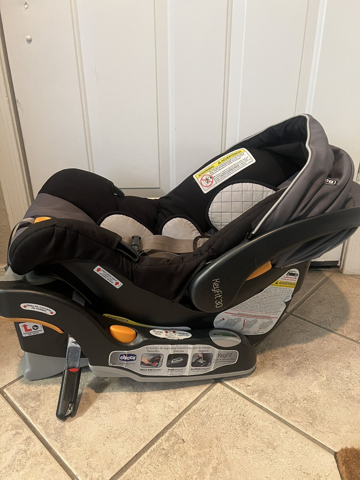 Chico KeyFit 30 Infant Car Seat With Base And Additional Base