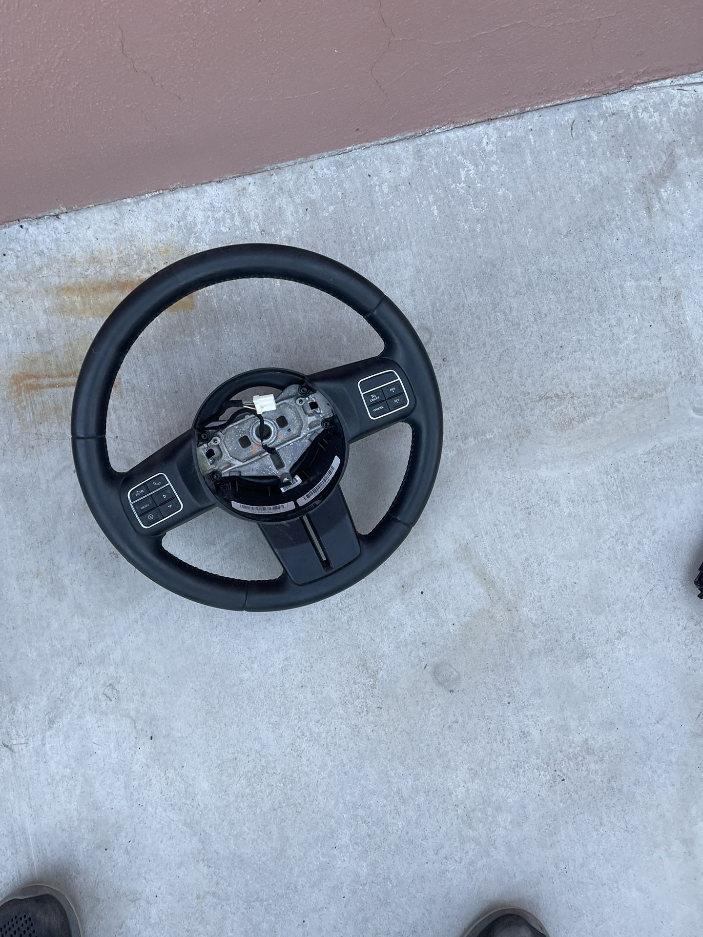 2011 - 2017 Jeep Wrangler JK Black Leather Steering Wheel OEM 11-17