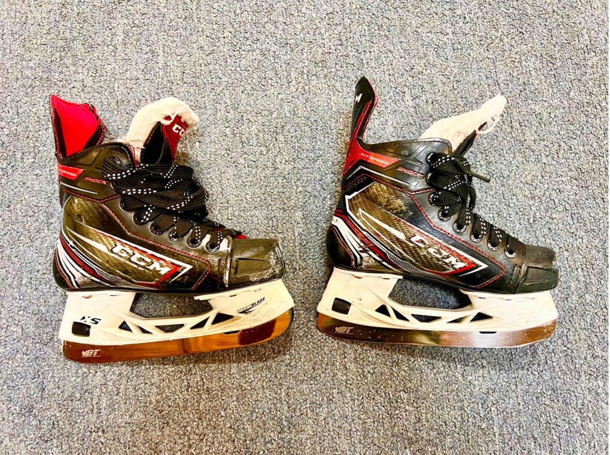 CCM JetSpeed Shock Ice Hockey Skates Junior Size 2  - Brand New BladeTech Mirror Blades