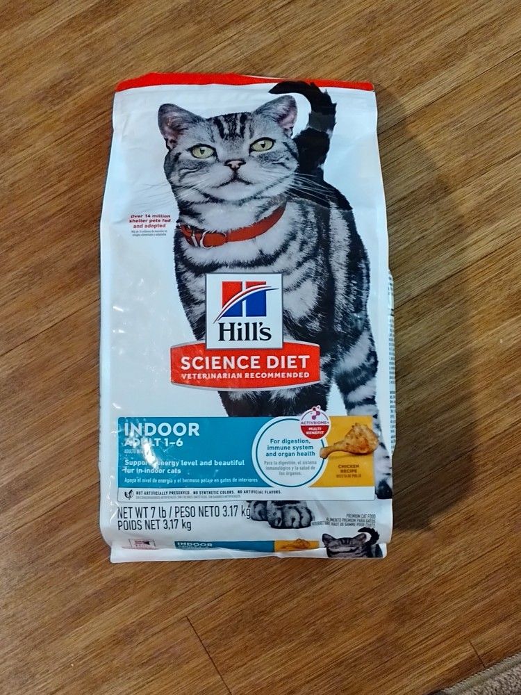 Cat food 7 Lb bag new